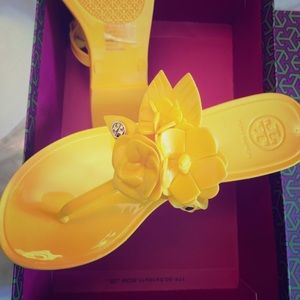Tory Burch Blossom jelly sandals size 5